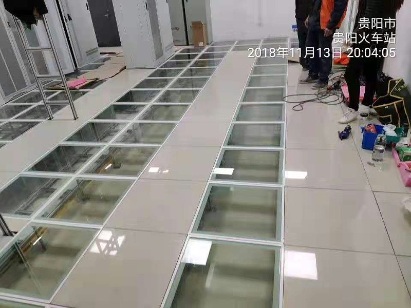 未来星玻璃防静电地板